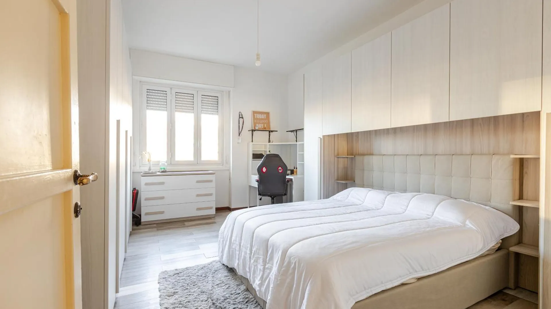 kontakty Modern Apartment Near Rogoredo